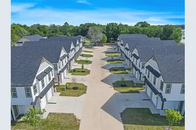 1319 W Main. Street #11, Gun Barrel City, TX 75156 - Photo 2