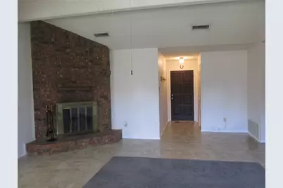 2614 Carrington Lane, Grand Prairie, TX 75052 - Photo 4