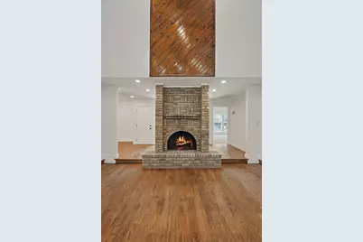 2011 Riverforest Drive, Arlington, TX 76017 - Photo 8