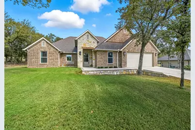 610 Doaks Drive, Runaway Bay, TX 76426 - Photo 2