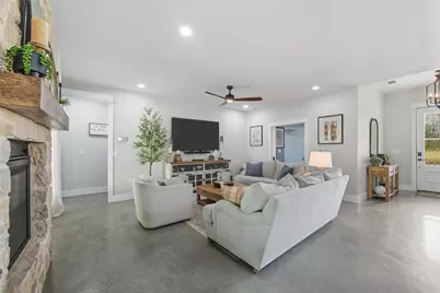 610 Doaks Drive, Runaway Bay, TX 76426 - Photo 4