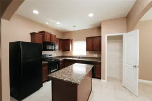 13204 Tower Ln, Crowley, TX 76036 - Photo 16