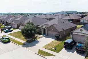 13204 Tower Ln, Crowley, TX 76036 - Photo 4