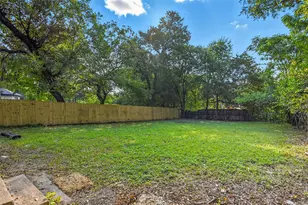 1434 Owega Ave, Dallas, TX 75216 - Photo 18