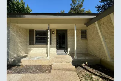 2624 Woodlawn Drive, Ennis, TX 75119 - Photo 2