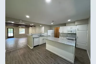 2624 Woodlawn Drive, Ennis, TX 75119 - Photo 8