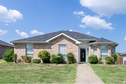 1759 Reynolds Street, Lancaster, TX 75134 - Photo 2