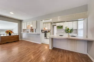 909 Coffield St, Bowie, TX 76230 - Photo 8