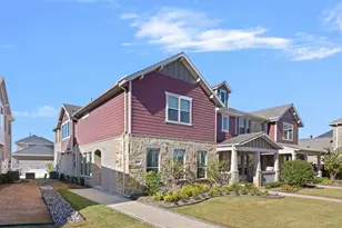 4335 Fall Blossom Dr, Arlington, TX 76005 - Photo 2