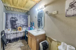 1700 Bennett Rd, Millsap, TX 76066 - Photo 32