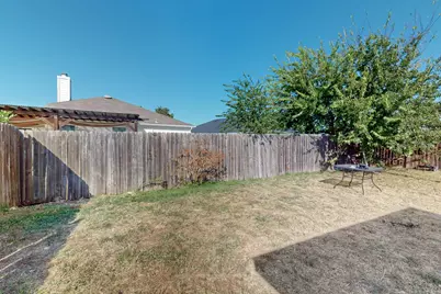 6133 Chalk Hollow Drive, Fort Worth, TX 76179 - Photo 2