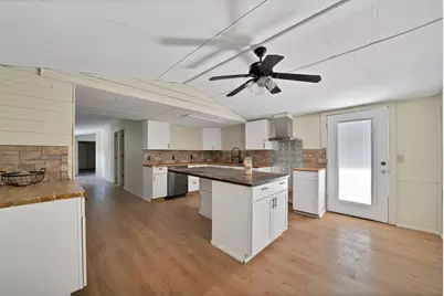 2916 E Briarwood Street, Granbury, TX 76048 - Photo 4