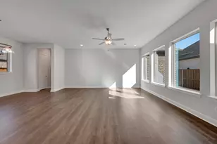 2075 Emerald Grove Dr, Arlington, TX 76005 - Photo 26