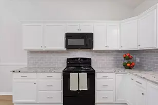 306 Randy Dr, Woodway, TX 76712 - Photo 14