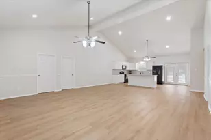 306 Randy Dr, Woodway, TX 76712 - Photo 10