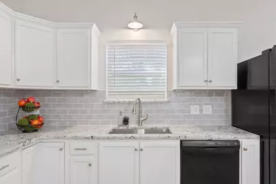 306 Randy Drive, Woodway, TX 76712 - Photo 12