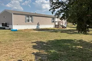 201 Pritchard Ln, Brock, TX 76087 - Photo 4