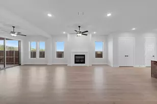 2085 Pine Grove Lane, Arlington, TX 76005 - Photo 24