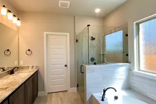 250 Devonshire Dr, Greenville, TX 75401 - Photo 18