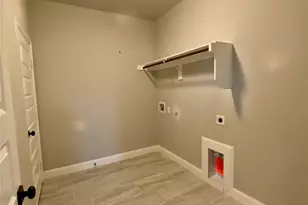 250 Devonshire Dr, Greenville, TX 75401 - Photo 8