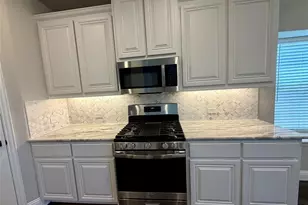 350 Devonshire Dr, Greenville, TX 75401 - Photo 12