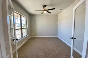 350 Devonshire Dr, Greenville, TX 75401 - Photo 6