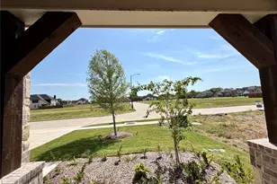350 Devonshire Dr, Greenville, TX 75401 - Photo 2