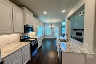 350 Devonshire Dr, Greenville, TX 75401 - Photo 10