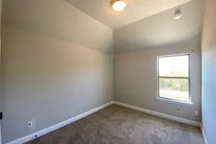 350 Devonshire Dr, Greenville, TX 75401 - Photo 30