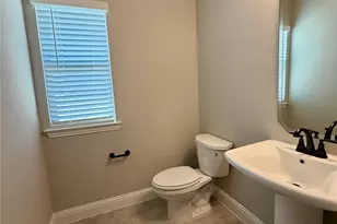 350 Devonshire Dr, Greenville, TX 75401 - Photo 6