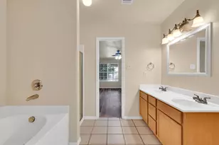 233 Garden Valley Ln, Red Oak, TX 75154 - Photo 10