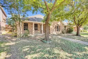 233 Garden Valley Ln, Red Oak, TX 75154 - Photo 4