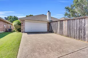 233 Garden Valley Ln, Red Oak, TX 75154 - Photo 30