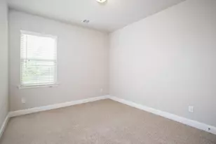 340 Almanor St, Lewisville, TX 75056 - Photo 8