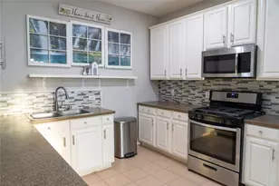 10120 Sourwood Dr, Fort Worth, TX 76244 - Photo 4