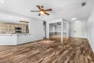 815 Wandering Ct, Granbury, TX 76049 - Photo 6