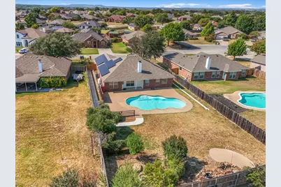 815 Wandering Court, Granbury, TX 76049 - Photo 30