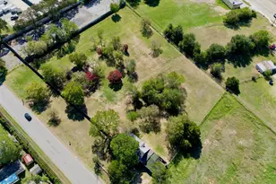 5008 Collett Little Rd, Fort Worth, TX 76119 - Photo 4