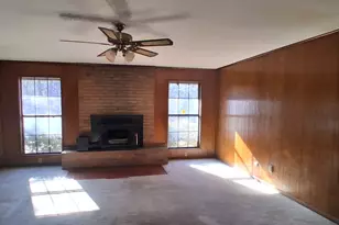 413 Rolling Acres Rd, Denison, TX 75021 - Photo 2