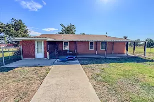 1008 Harris St, Mingus, TX 76463 - Photo 4