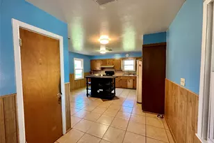 1008 Harris St, Mingus, TX 76463 - Photo 6
