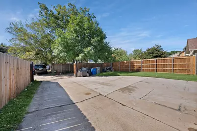 10328 Wood Heights Drive, Dallas, TX 75227 - Photo 20