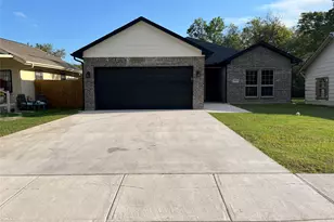 4203 Pickett St, Greenville, TX 75401 - Photo 2