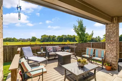 618 Congressional Avenue, Red Oak, TX 75154 - Photo 1