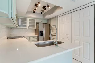 14151 Montfort Dr, Dallas, TX 75254 - Photo 10