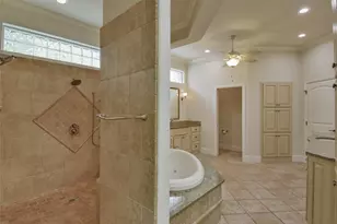 2613 Waters Edge Dr, Granbury, TX 76048 - Photo 20