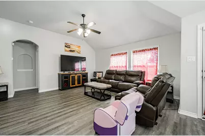 1912 Sunflower Drive, Glenn Heights, TX 75154 - Photo 10