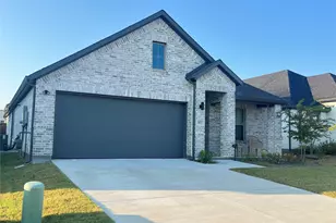 107 Lavender St, Forney, TX 75126 - Photo 2