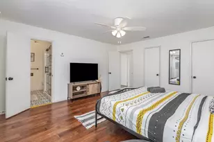 2404 Crestview Cir, Irving, TX 75062 - Photo 16