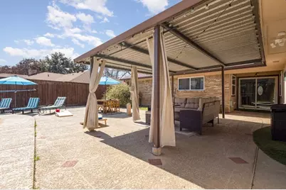 2404 Crestview Circle, Irving, TX 75062 - Photo 28